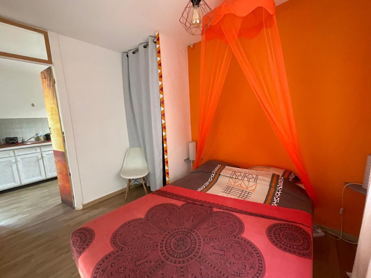Bungalows Les Vagues Abondes Βίλα Sainte-Anne  Εξωτερικό φωτογραφία