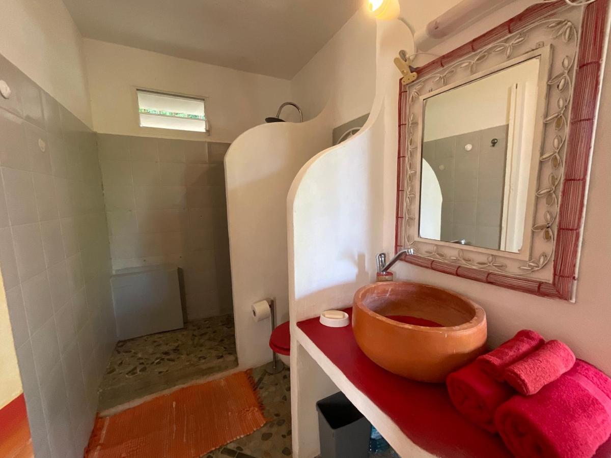 Bungalows Les Vagues Abondes Βίλα Sainte-Anne  Εξωτερικό φωτογραφία